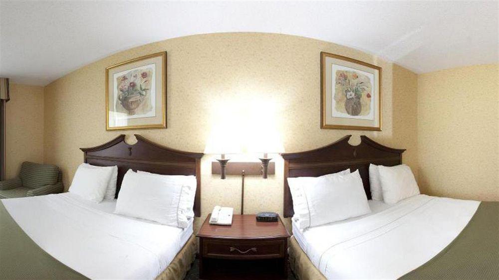 Holiday Inn Express & Suites Williamsburg By Ihg Экстерьер фото