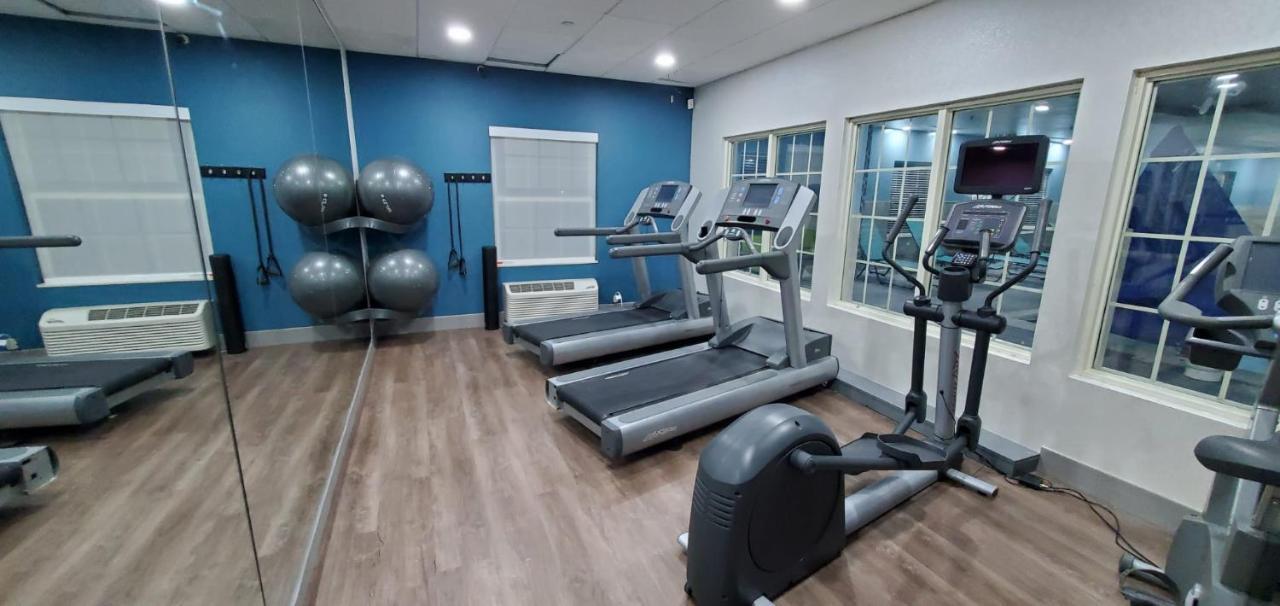 Holiday Inn Express & Suites Williamsburg By Ihg Экстерьер фото