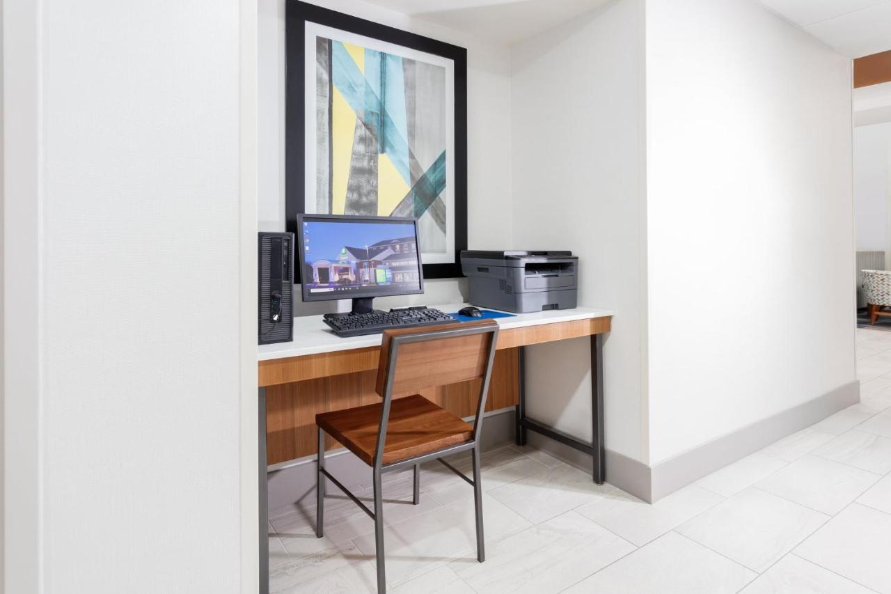 Holiday Inn Express & Suites Williamsburg By Ihg Экстерьер фото