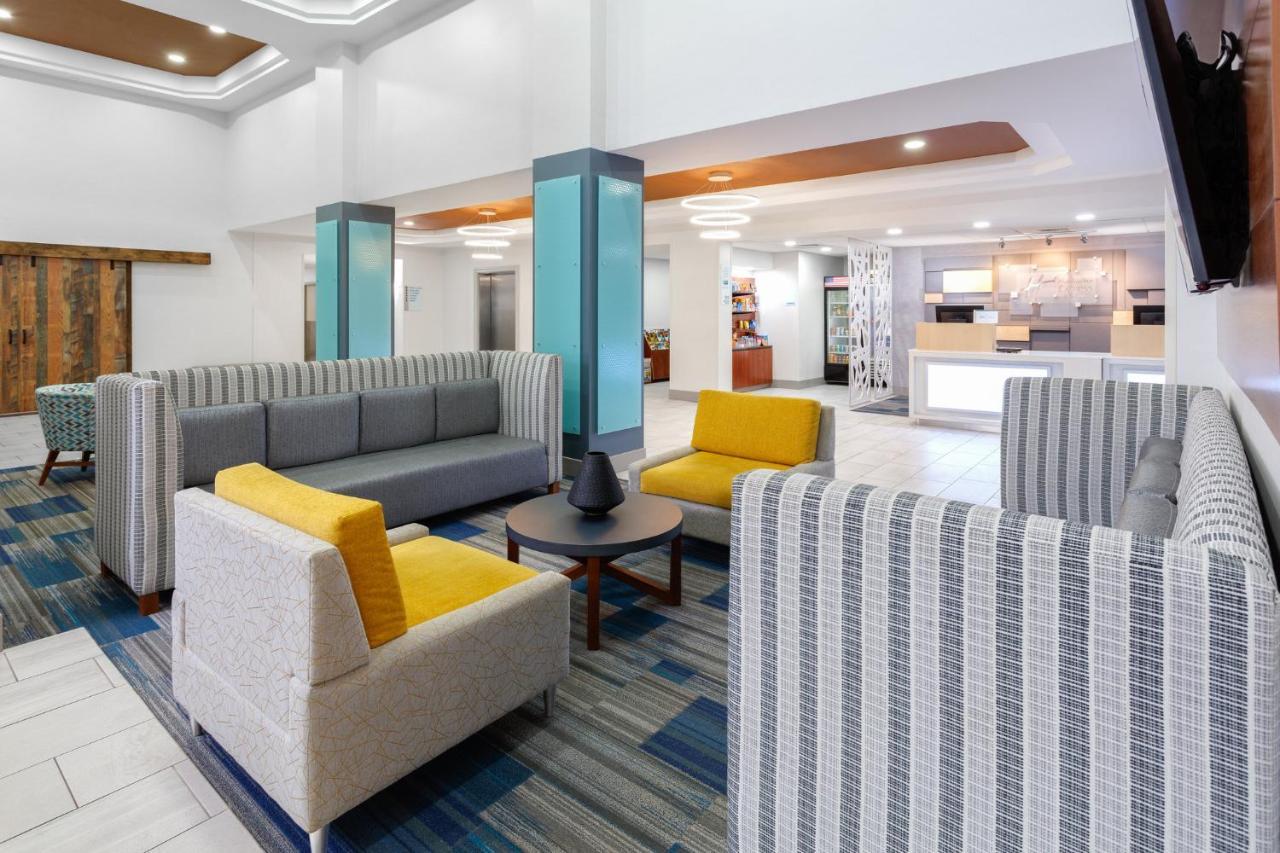 Holiday Inn Express & Suites Williamsburg By Ihg Экстерьер фото