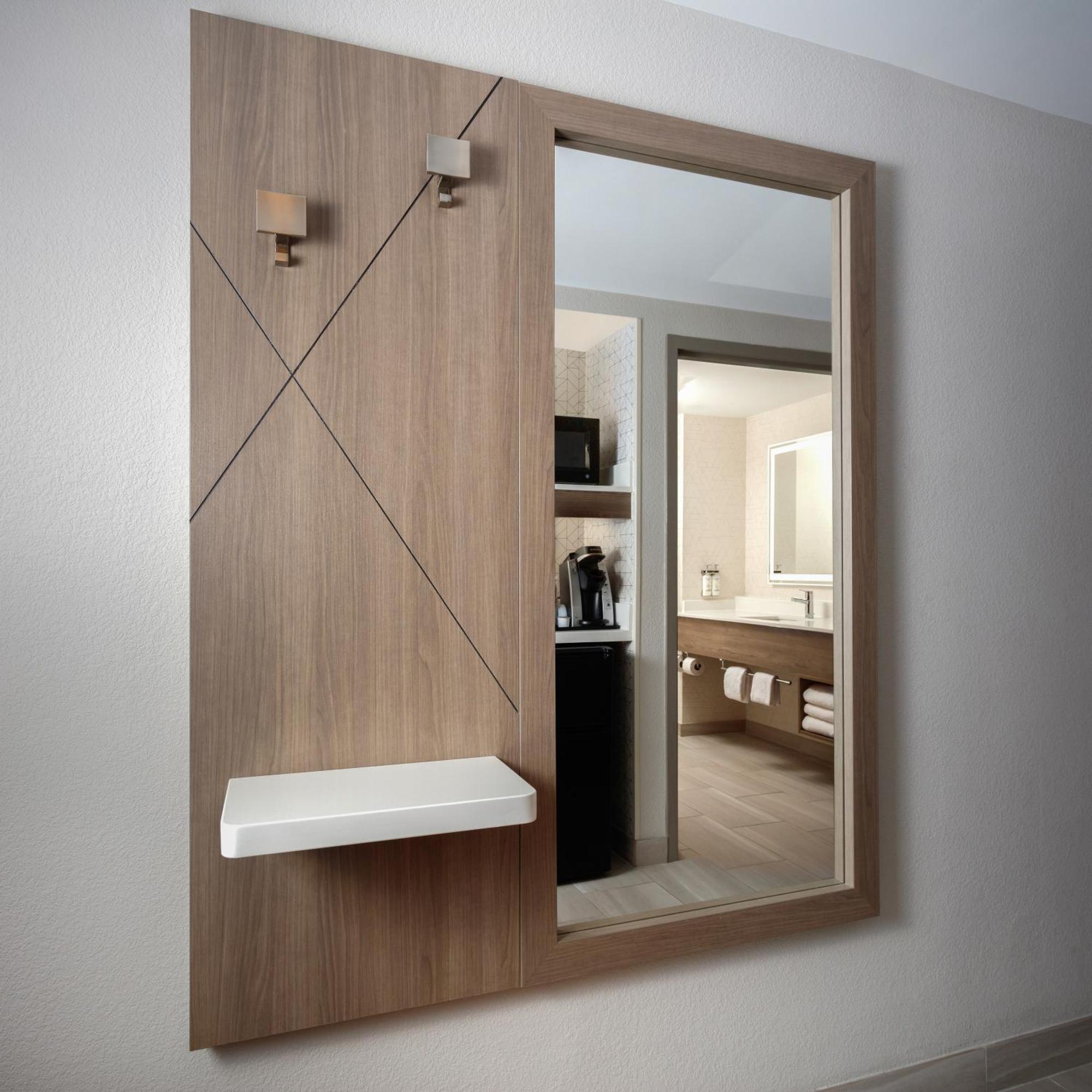 Holiday Inn Express & Suites Williamsburg By Ihg Экстерьер фото