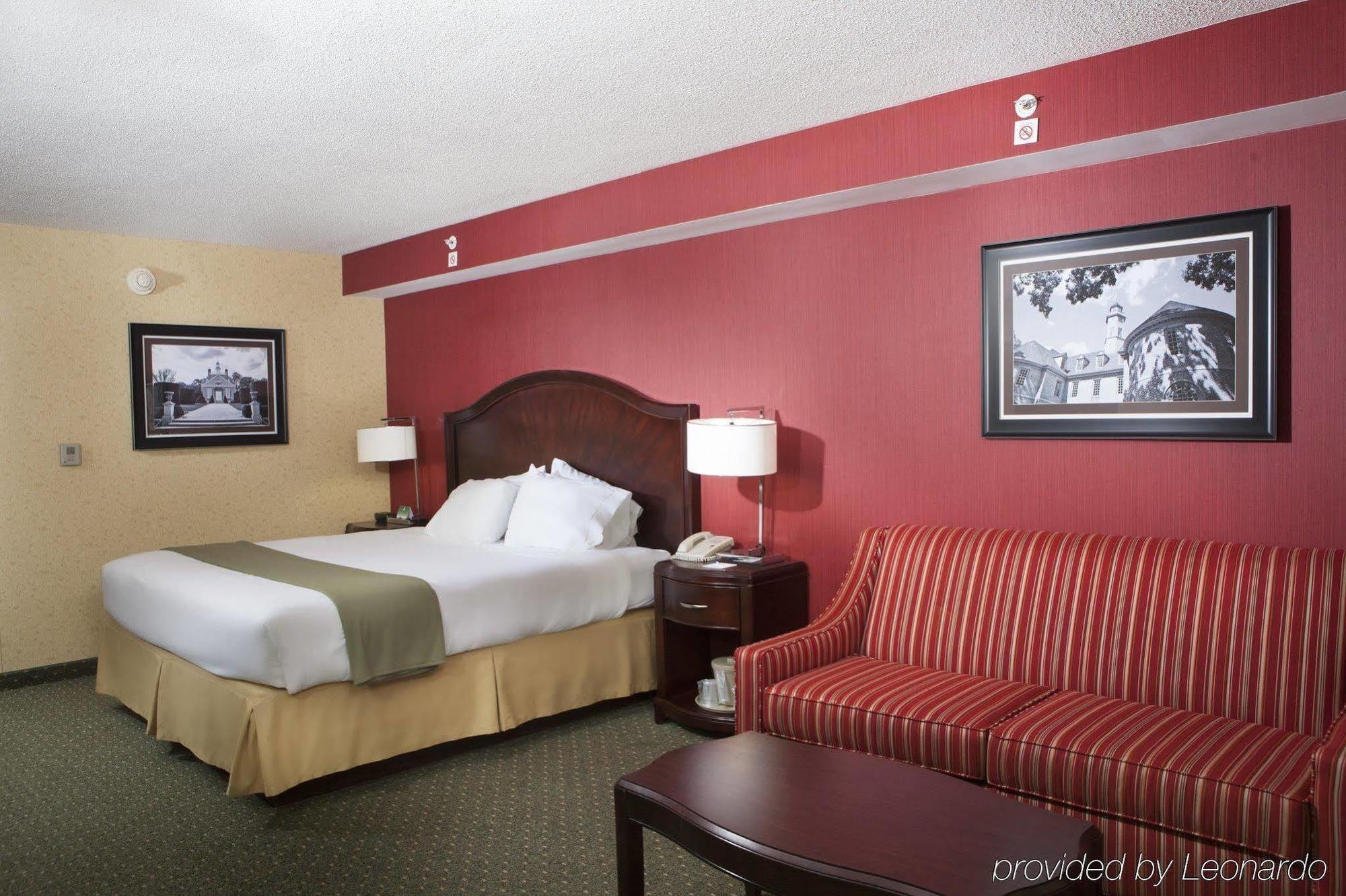 Holiday Inn Express & Suites Williamsburg By Ihg Экстерьер фото